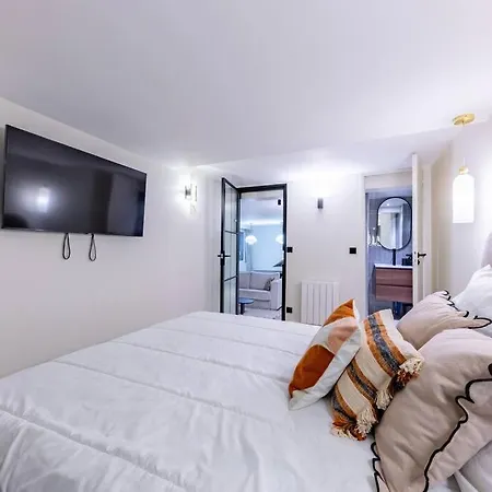 New Spacious 4 Star Family In Chic 16th District Appartement *