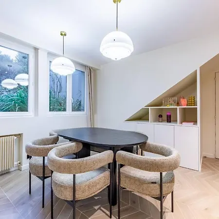 New Spacious 4 Star Family In Chic 16th District Apartament