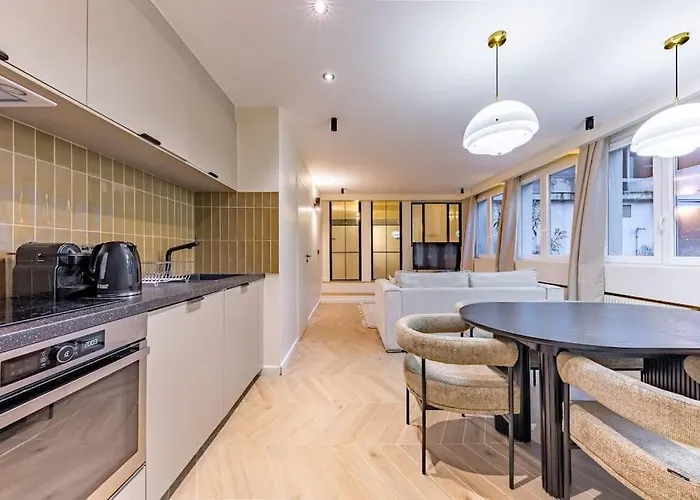 Apartment New Spacious 4 Star Family In Chic 16th District